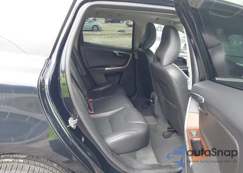 2017 Volvo Xc60 T5 Inscription from USA, damaged, VIN YV440MDU4H2006502